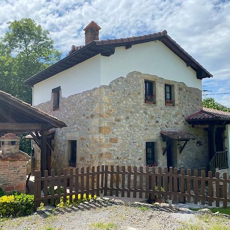 Apartamentos Rurales La Caviana Onís Dış mekan fotoğraf