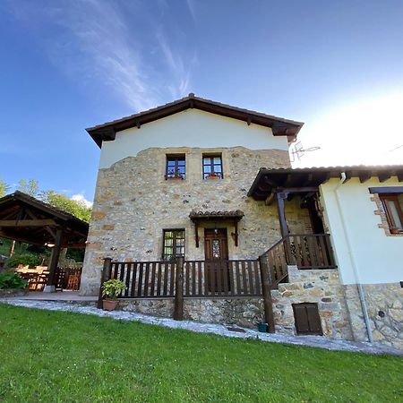 Apartamentos Rurales La Caviana Onís Dış mekan fotoğraf