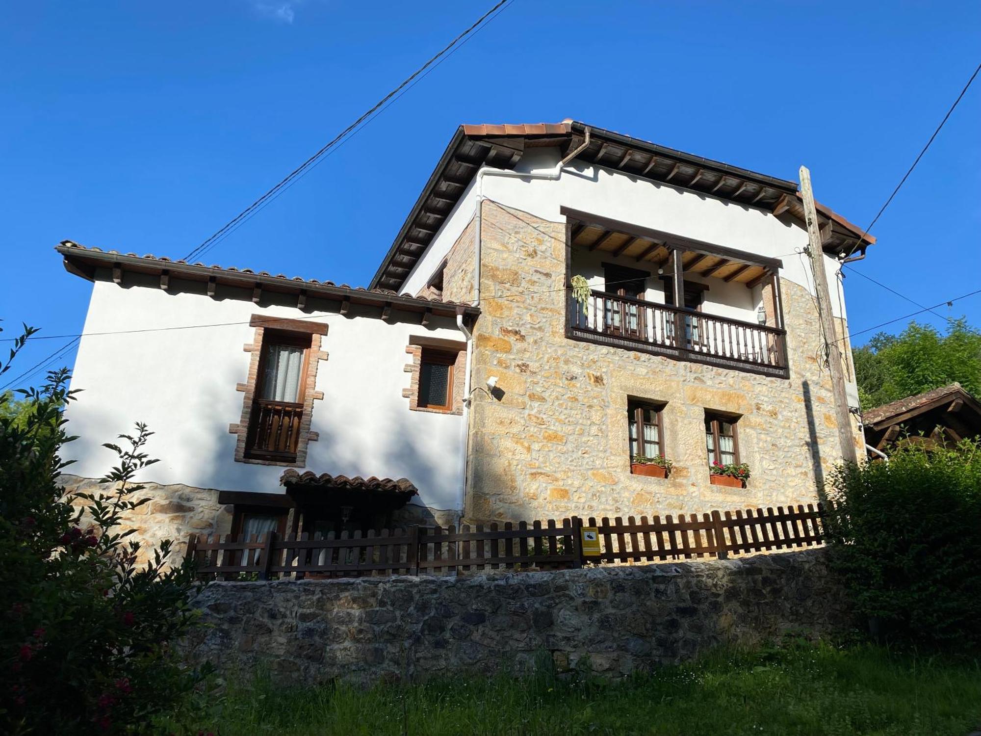 Apartamentos Rurales La Caviana Onís Dış mekan fotoğraf
