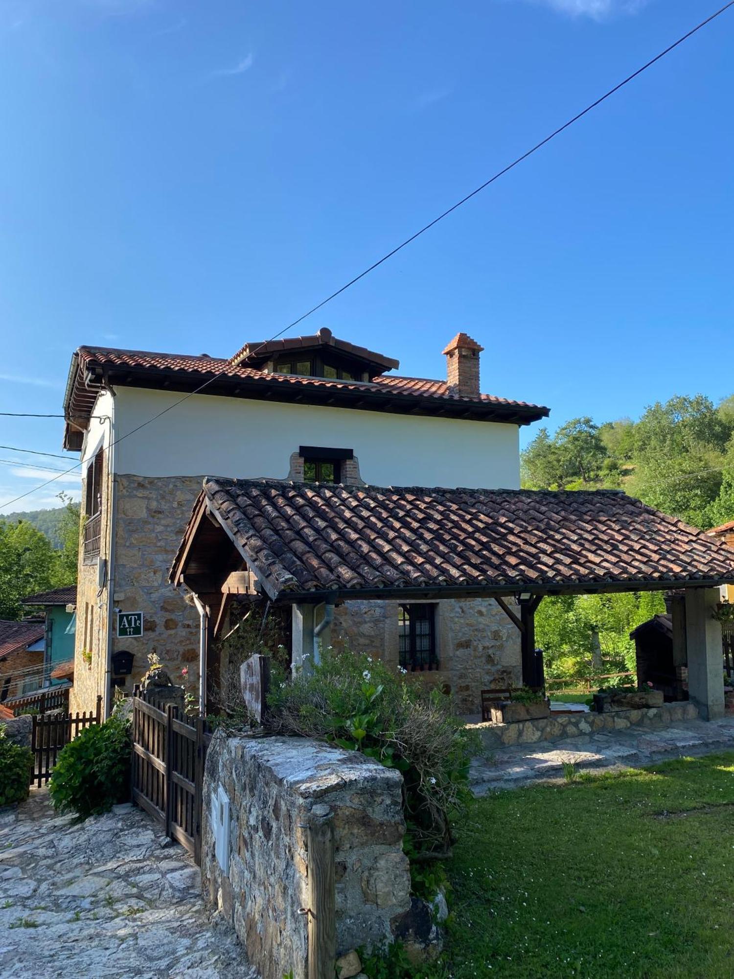 Apartamentos Rurales La Caviana Onís Dış mekan fotoğraf